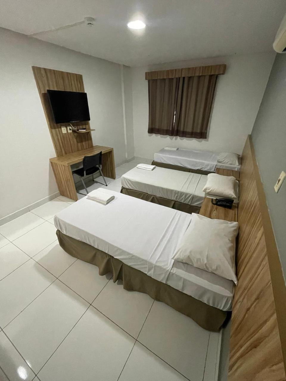 Cr Hotel Bueno - Antigo Hotel Serras De Goyaz Goiânia Kültér fotó A room at the hotel