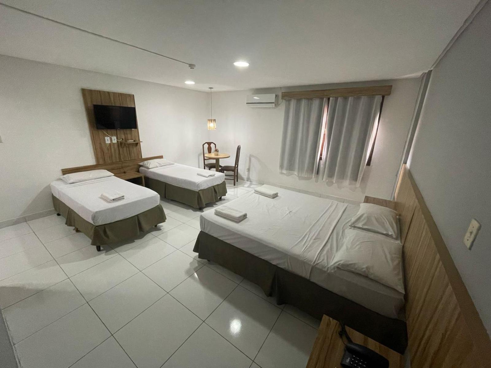 Cr Hotel Bueno - Antigo Hotel Serras De Goyaz Goiânia Kültér fotó A room at the hotel