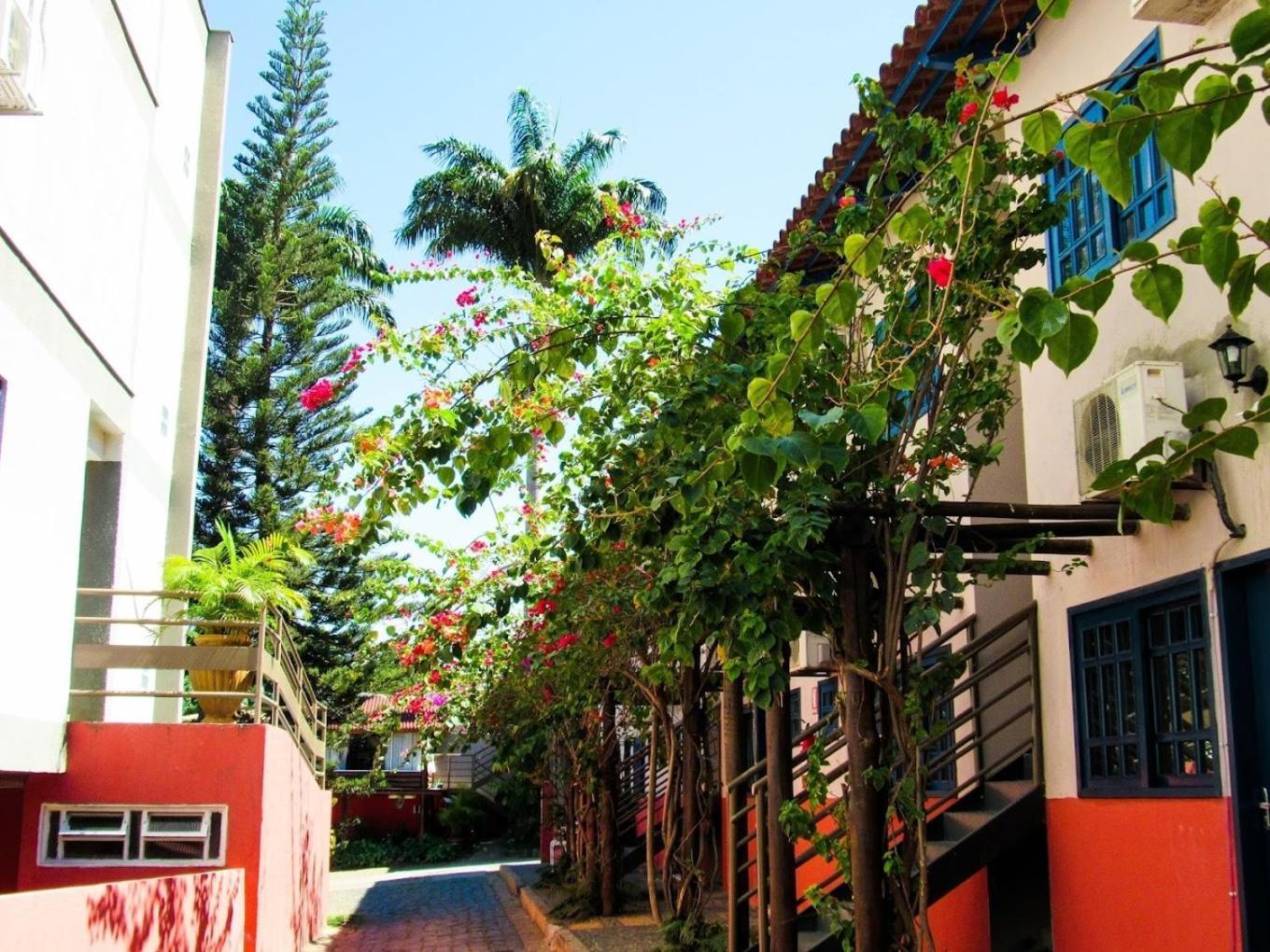 Cr Hotel Bueno - Antigo Hotel Serras De Goyaz Goiânia Kültér fotó A street in the historic center of Florianópolis