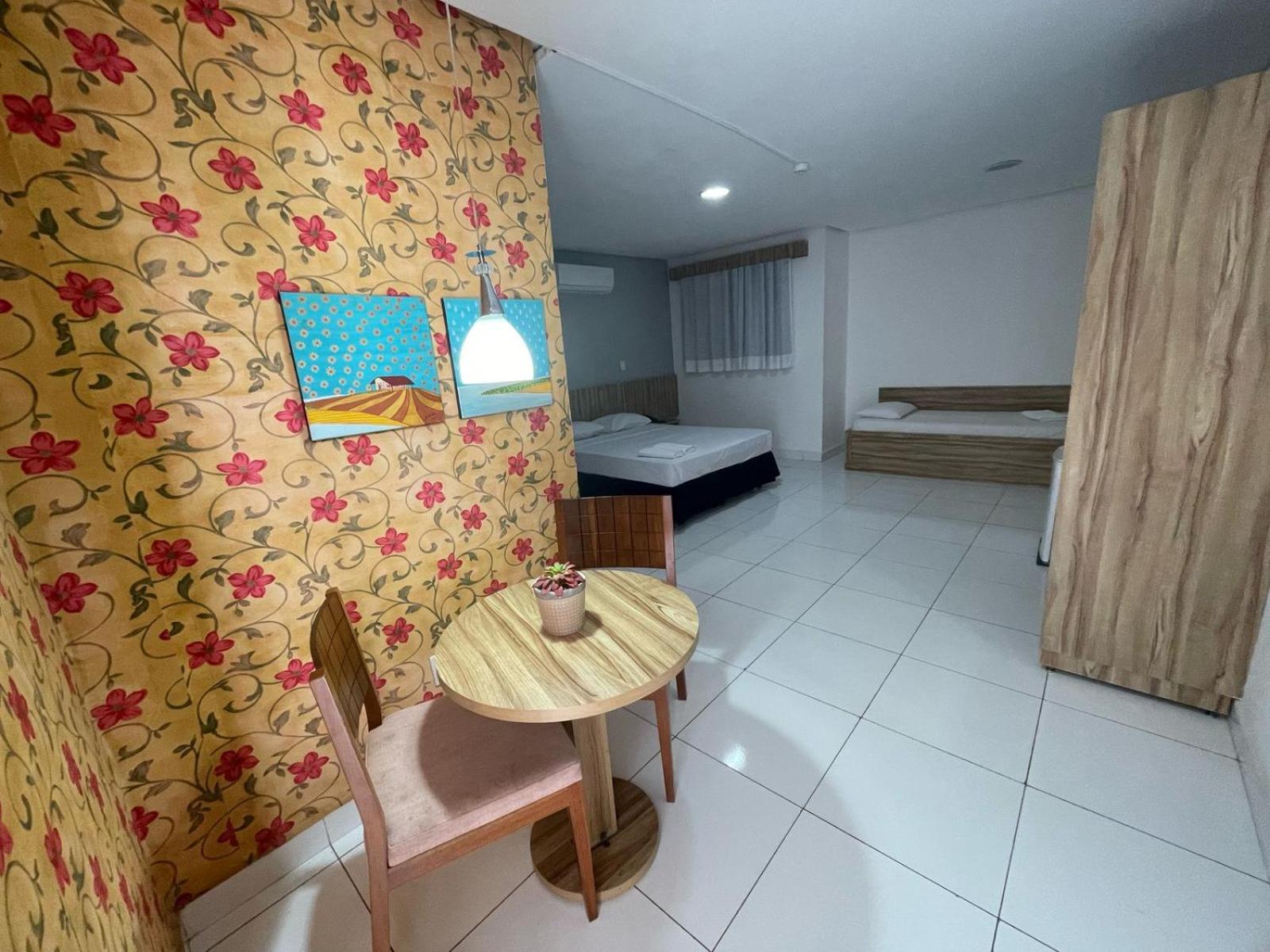 Cr Hotel Bueno - Antigo Hotel Serras De Goyaz Goiânia Kültér fotó A room at the hotel